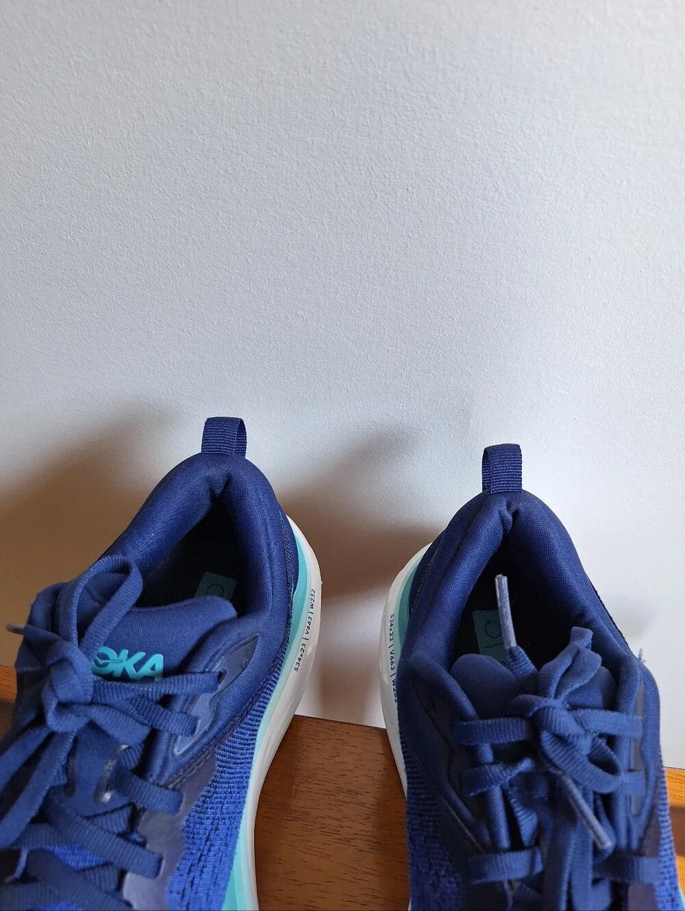 Hoka  Bondi 8 Women's  Bellwether Blue / Bluing  Size 7.5B